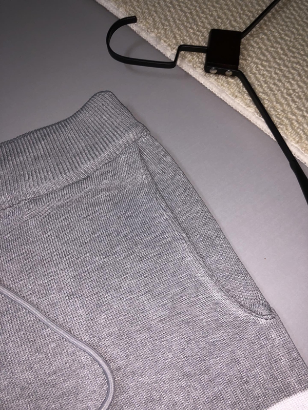 ブランドハーフパンツ側面デザイン